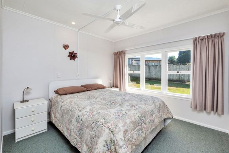 Photo of property in 23 James Mcleod Road, Shelly Beach, Helensville, 0874