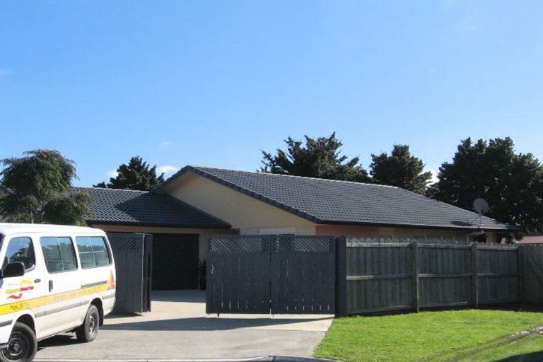 Photo of property in 5 Loris Place, Papakura, 2110