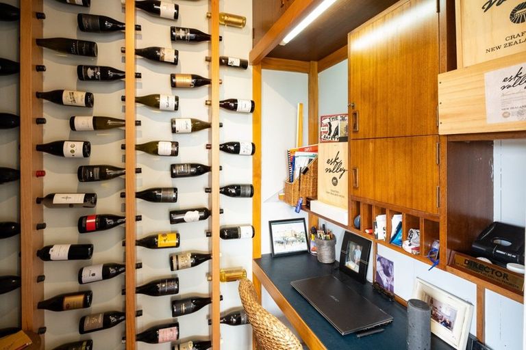 Photo of property in 13 Awarua Crescent, Havelock North, 4130