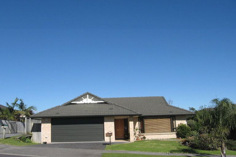 Photo of property in 310a Hill Road, The Gardens, Auckland, 2105