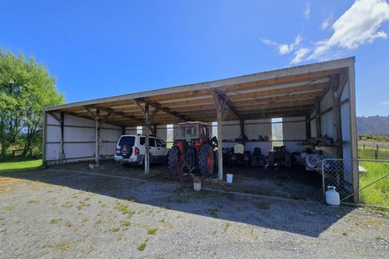 Photo of property in 711b La Fontaine Road, Harihari, 7884