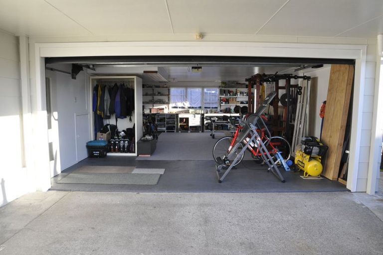 Photo of property in 3 Battersea Place, Richmond Heights, Taupo, 3330