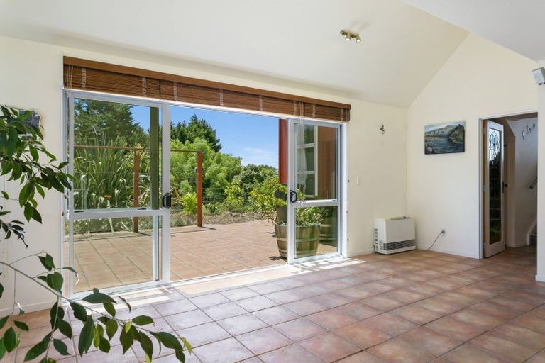 Photo of property in 21 Parerohi Grove, Kuratau, Turangi, 3381