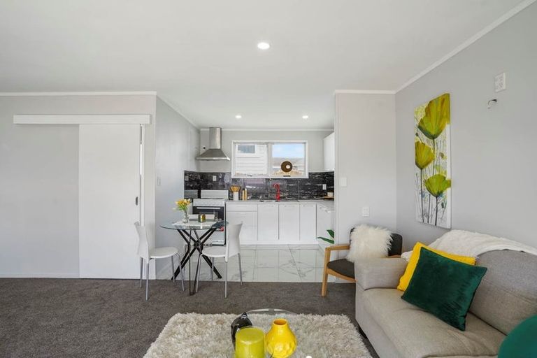 Photo of property in 1/42 Kenderdine Road, Papatoetoe, Auckland, 2025