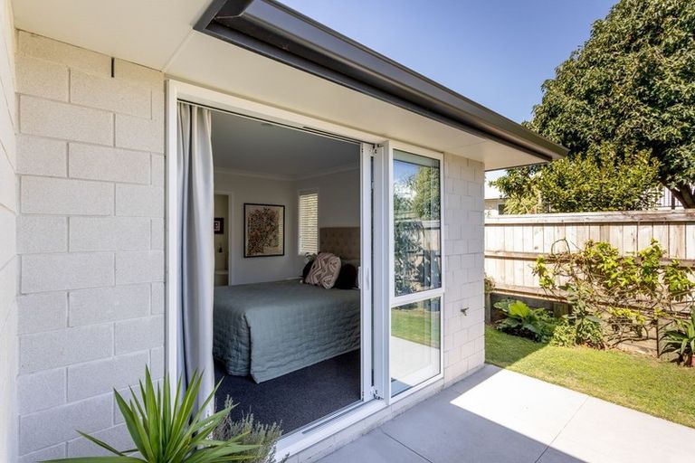 Photo of property in 77 Bert Wall Drive, Omokoroa, 3114