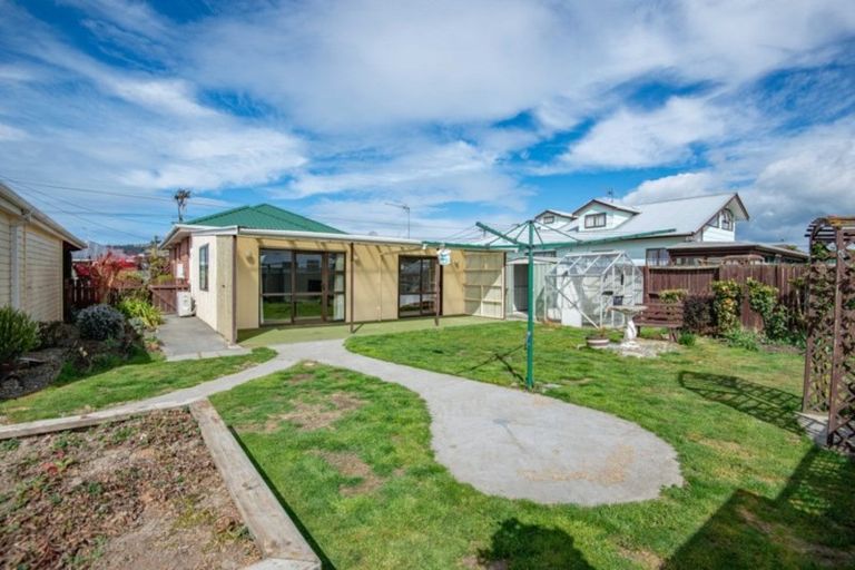 Photo of property in 16 Bush Road, Mosgiel, 9024