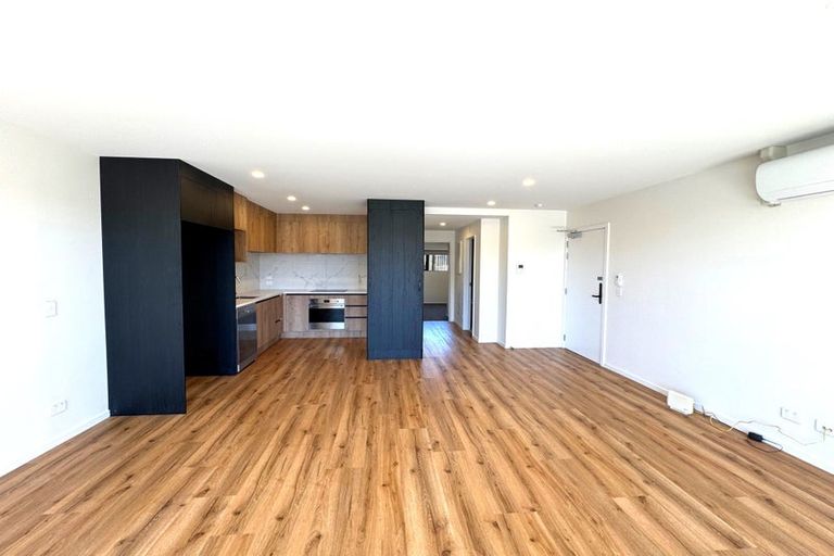 Photo of property in 2/1g Dishys Road, Flat Bush, Auckland, 2019