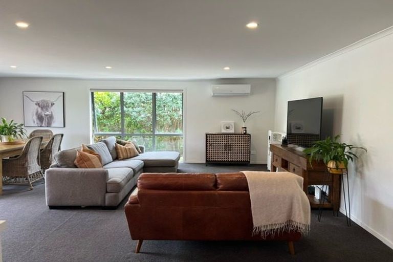 Photo of property in 2 Dyer Lane, Cambridge, 3434