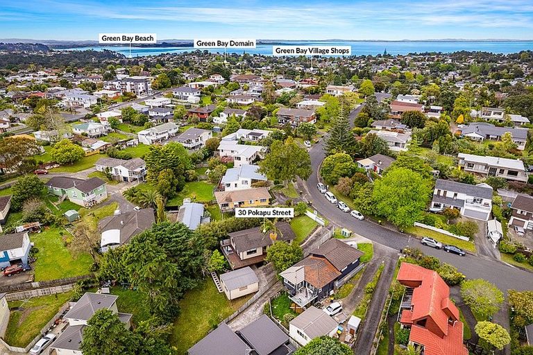 Photo of property in 30 Pokapu Street, Titirangi, Auckland, 0600