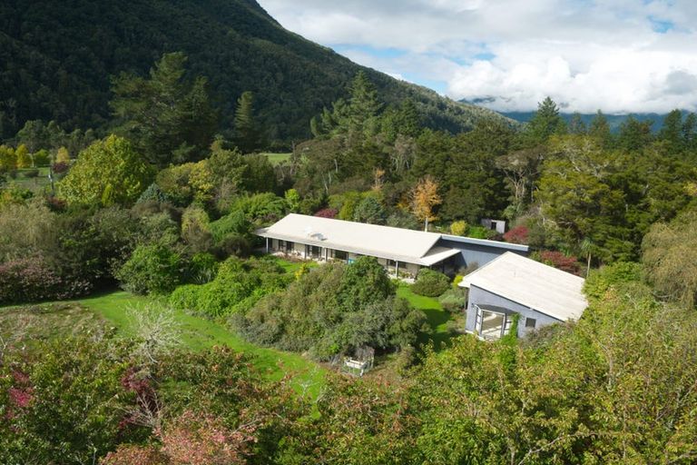 Photo of property in 3352 Ahaura-kopara Road, Totara Flat, 7871