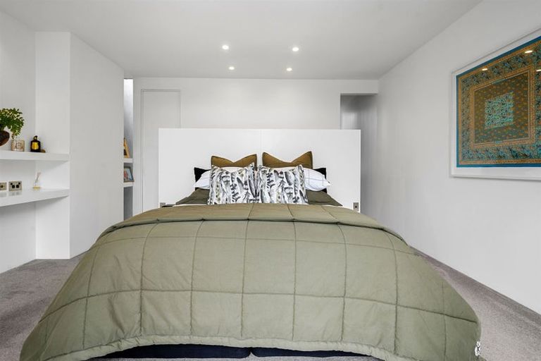 Photo of property in 100 Glandovey Road, Fendalton, Christchurch, 8052