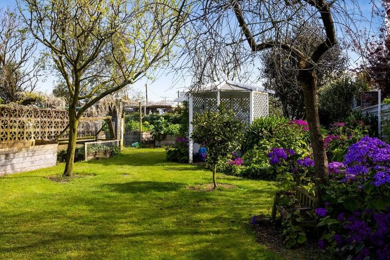 Photo of property in 35 Campbell Street, Hawera, 4610