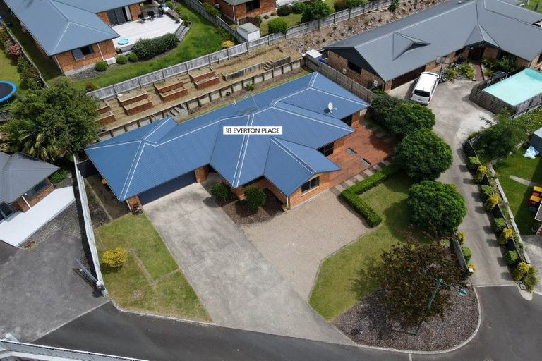 Photo of property in 18 Everton Place, Grandview Heights, Hamilton, 3200