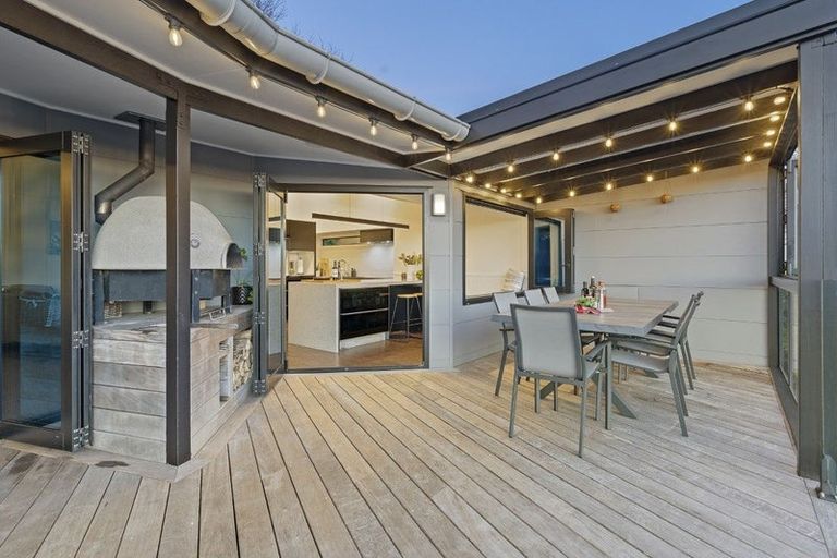 Photo of property in 12a Ridge Lane, New Plymouth, 4310
