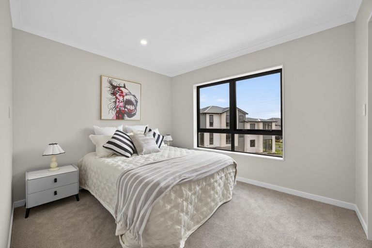 Photo of property in 2 Ballyalton Crescent, Flat Bush, 2019