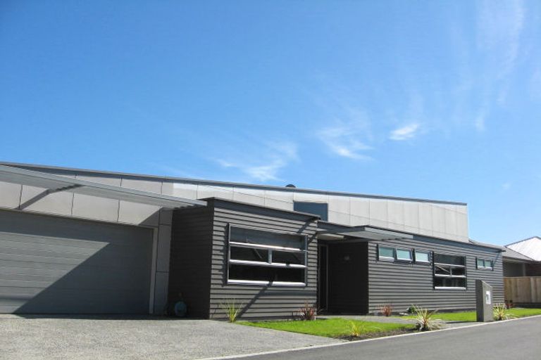 Photo of property in 4 Kebal Place, Stoke, Nelson, 7011