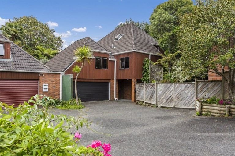 Photo of property in 5/16 Mahara Avenue, Birkenhead, Auckland, 0626