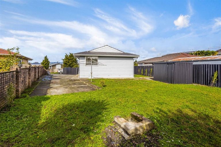 Photo of property in 5 Tabitha Crescent, Henderson, Auckland, 0612