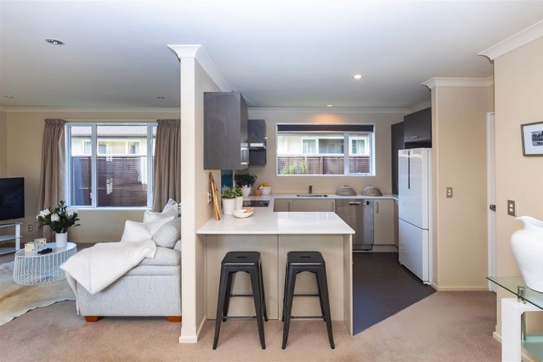 Photo of property in 2 Colina Street, Avonhead, Christchurch, 8042