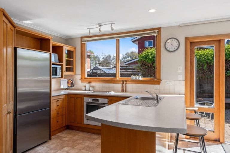 Photo of property in 60 Tui Street, Fendalton, Christchurch, 8041