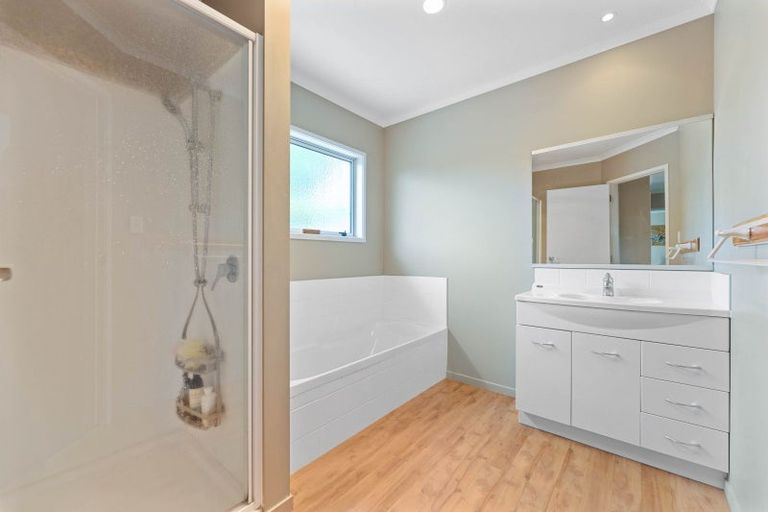 Photo of property in 6 Depot Street, Tirau, 3410