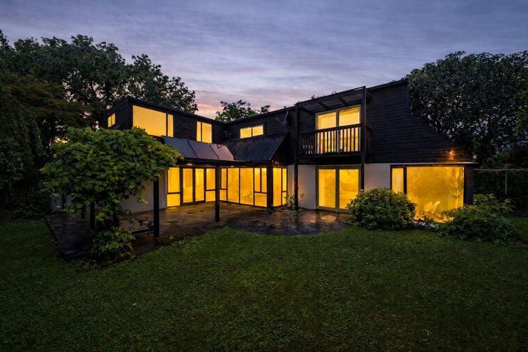 Photo of property in 10 Tripp Place, Ilam, Christchurch, 8041