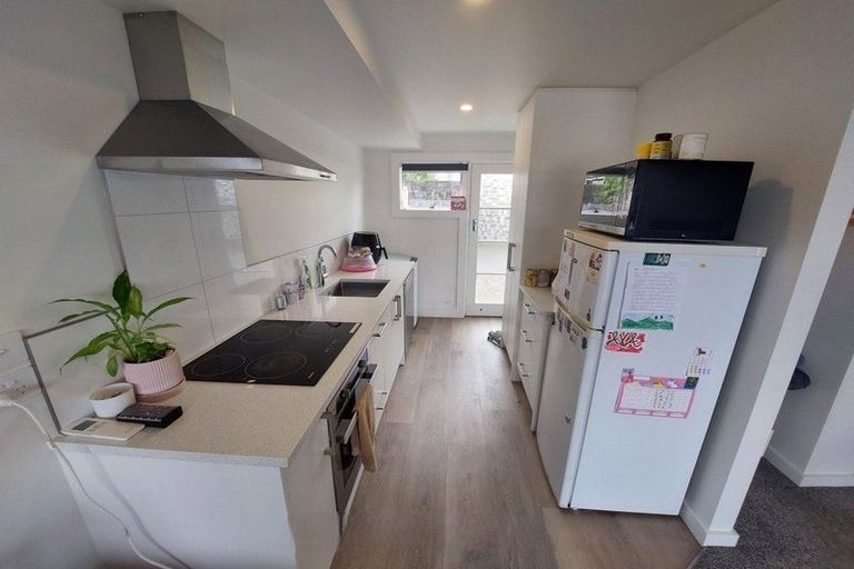 Photo of property in 33 Fulford Street, New Plymouth, 4310