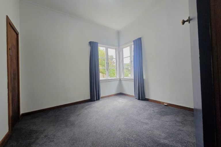Photo of property in 75 Chamberlain Road, Karori, Wellington, 6012