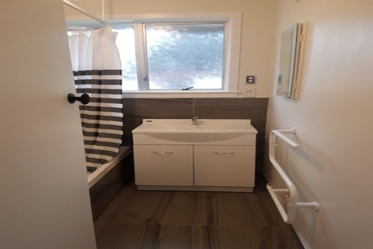 Photo of property in 37 Ash Street, Newfield, Invercargill, 9812