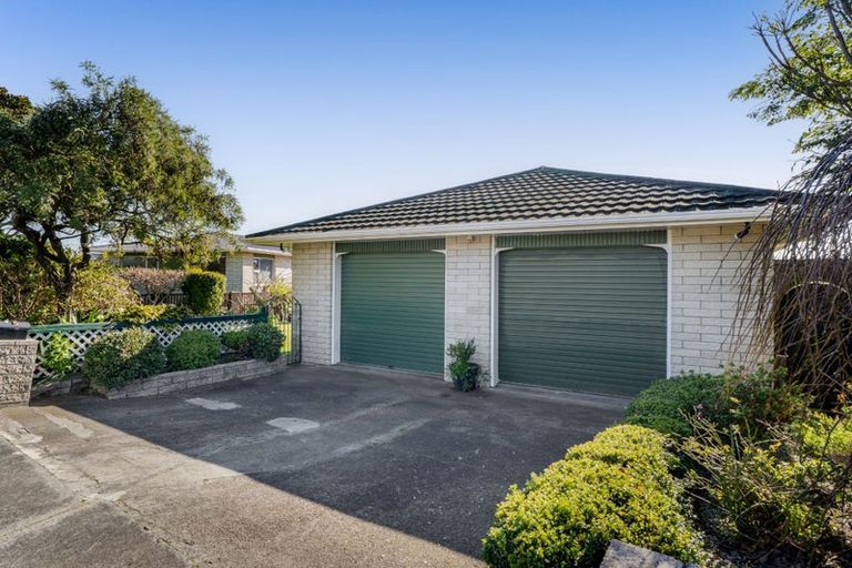 Photo of property in 6 Norwich Avenue, Spotswood, New Plymouth, 4310