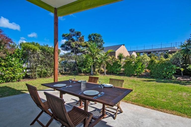 Photo of property in 47 Seabreeze Road, Mangawhai Heads, Mangawhai, 0505