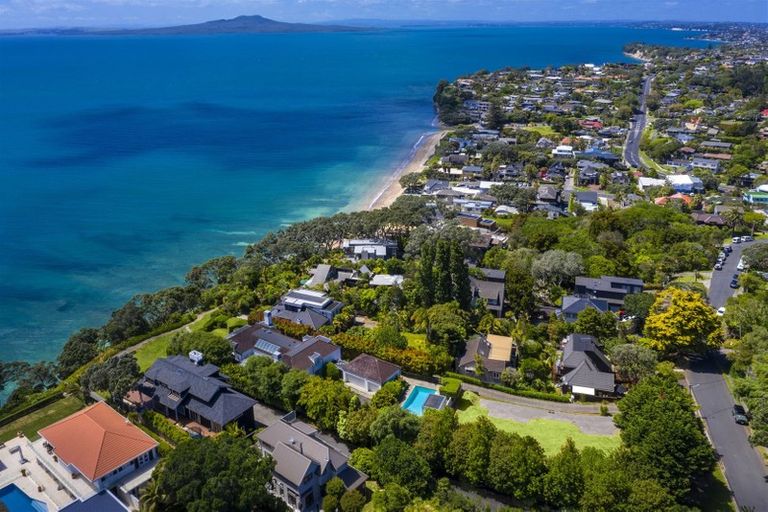 Photo of property in 33b View Road, Campbells Bay, Auckland, 0630