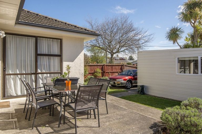 Photo of property in 12 Angela Street, Upper Riccarton, Christchurch, 8041