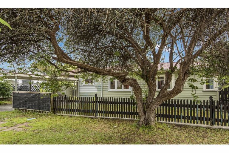 Photo of property in 43 Morningside Road, Morningside, Whangarei, 0110