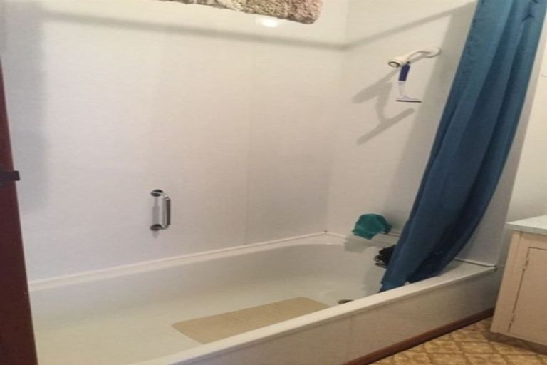 Photo of property in 15d Glasgow Street, Balclutha, 9230