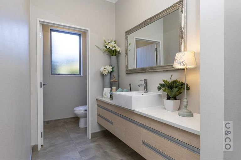 Photo of property in 11 Parlane Drive, Huapai, Kumeu, 0810