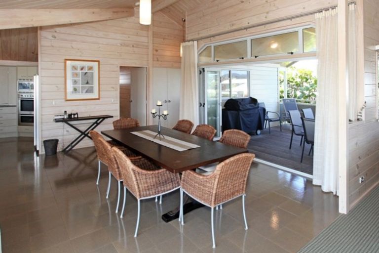 Photo of property in 12 Jacksons Claim, Pauanui, Hikuai, 3579