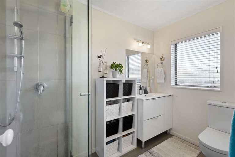 Photo of property in 42b Edward Avenue, Orewa, 0931