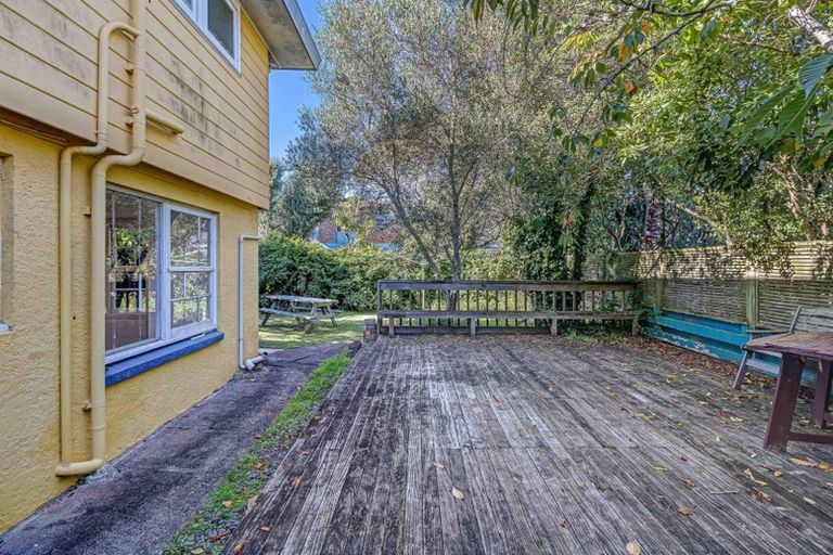 Photo of property in 15 Catalina Crescent, Forrest Hill, Auckland, 0620