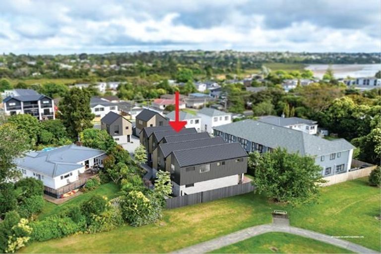 Photo of property in 4/66 Matipo Road, Te Atatu Peninsula, Auckland, 0610