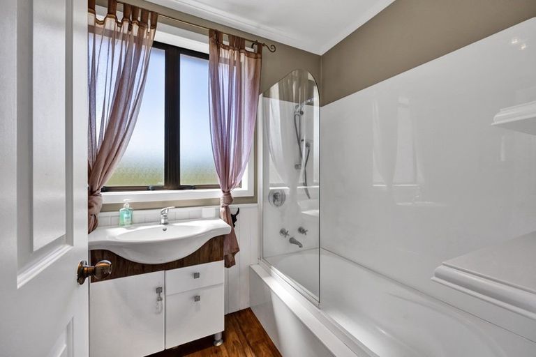 Photo of property in 1609 East Road, Douglas, Stratford, 4392