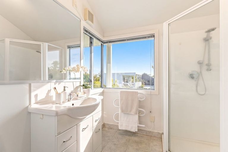 Photo of property in 17 Deerness Crescent, Algies Bay, Warkworth, 0920