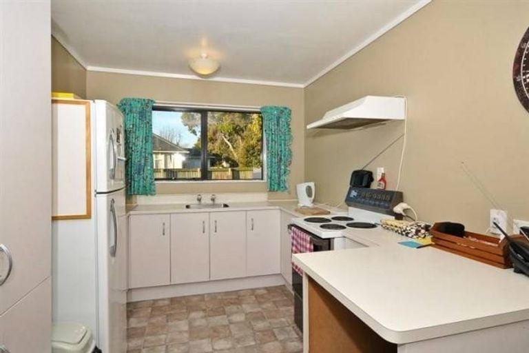 Photo of property in 18a Douglas Crescent, Fairfield, Hamilton, 3214