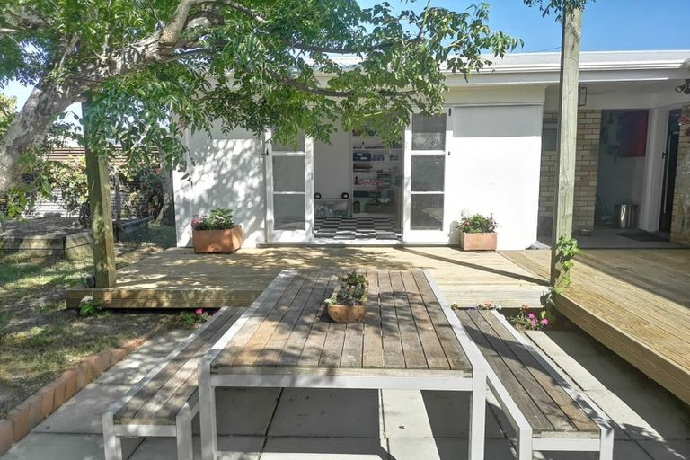 Photo of property in 596 Maunganui Road, Mount Maunganui, 3116
