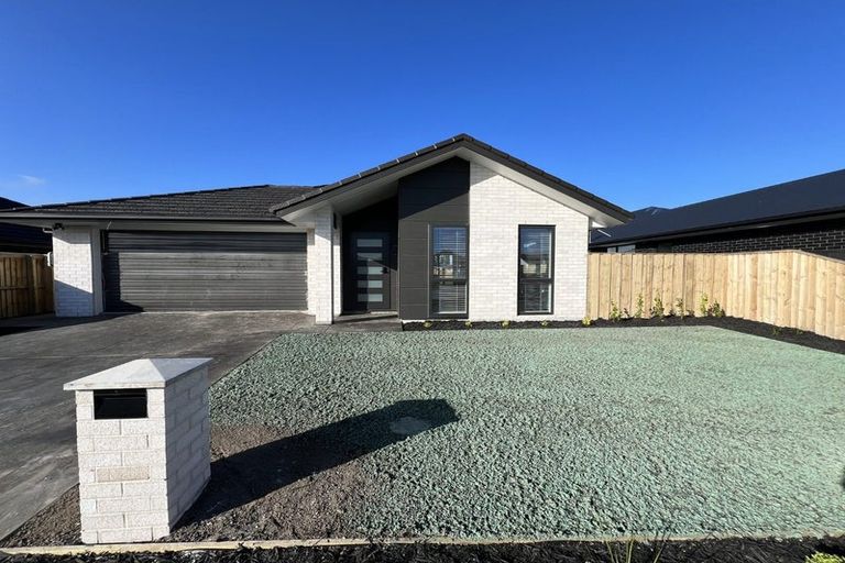 Photo of property in 32 Blue Jacket Drive, Halswell, Christchurch, 8025