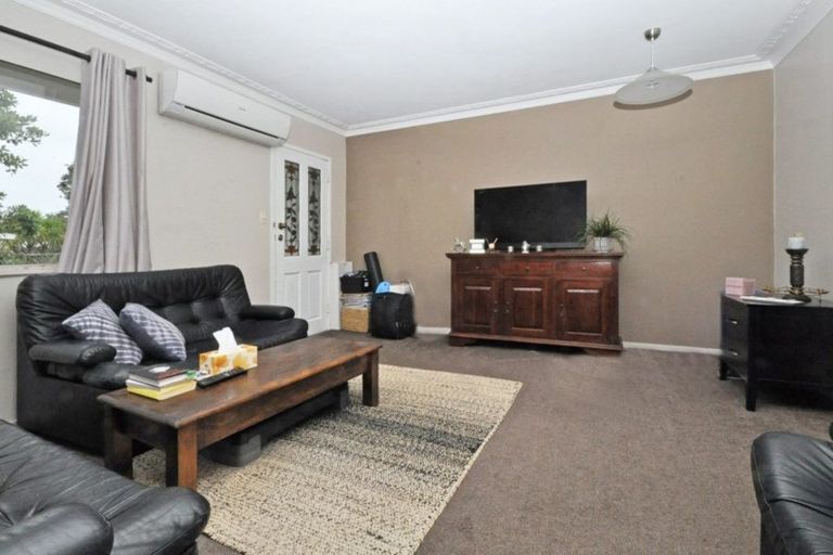 Photo of property in 2/3 Salisbury Road, Birkdale, Auckland, 0626