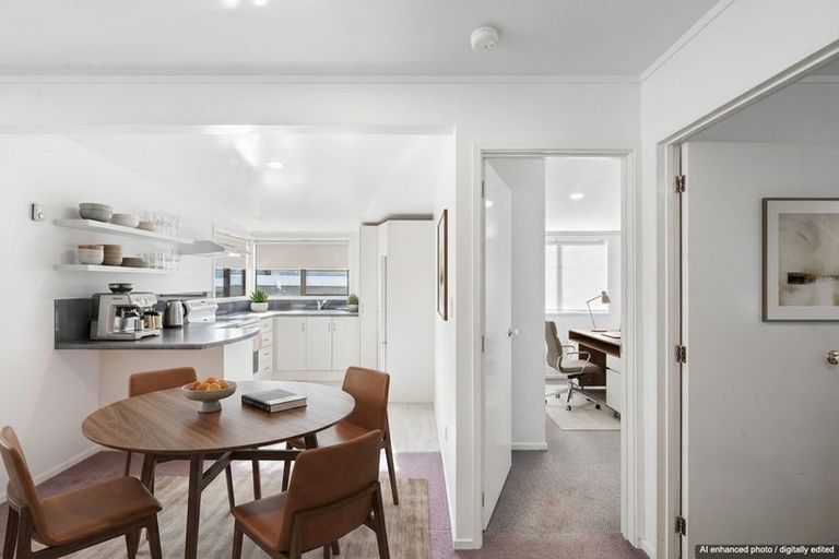 Photo of property in 7 Koru Street, Mangere Bridge, Auckland, 2022