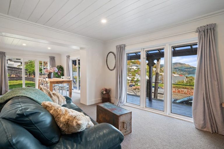 Photo of property in 2a Ripon Street, Lyttelton, 8082