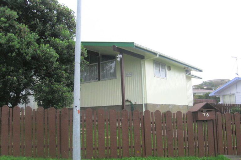 Photo of property in 76 Conclusion Street, Ascot Park, Porirua, 5024