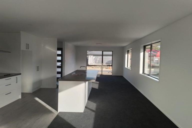 Photo of property in 8 Thomas Ellis Lane, Halswell, Christchurch, 8025